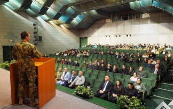 Új tantárgy jön! A honvédelem
