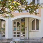 Kiszáradt szökőkút a Bajcsy - Zsilinszky utcában