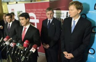 Kolber gyúrhat a választásokra