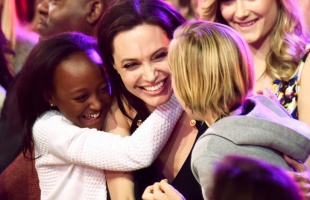 Angelina Jolie lett a legjobb gonosz