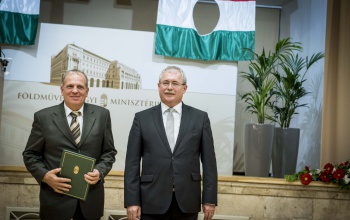 Miniszteri elismerés Nagy Jánosnak