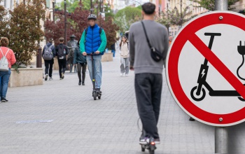 Már májustól kitilthatják az elektromos rollereket Kaposvár belvárosából