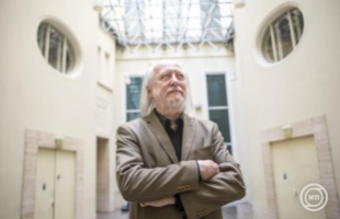 Krasznahorkai László kapta idén az irodalmi Nobel-díjat