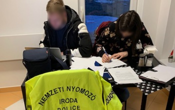 Kamuoldalakat üzemeltető szerkesztőket kapcsoltak le a nyomozók
