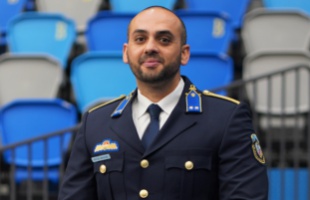 Egy nagybajomi származású rendőr kapta meg az év hétköznapi roma hősének járó Aranypánt-díjat
