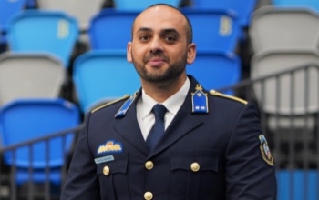 Egy nagybajomi származású rendőr kapta meg az év hétköznapi roma hősének járó Aranypánt-díjat