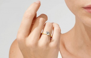 Miért népszerű a brill köves gyűrű?