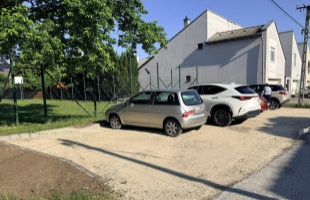 Elkészült a parkoló a Nagyszeben utcai játszótér közelében
