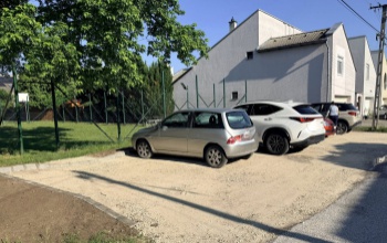 Elkészült a parkoló a Nagyszeben utcai játszótér közelében