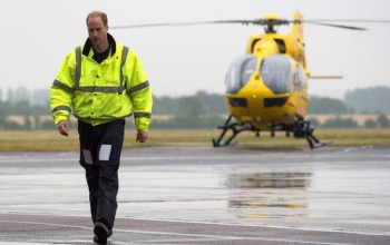 Mentőhelikopter-pilótaként folytatja pályafutását Vilmos herceg