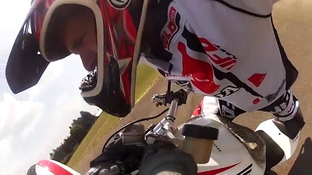 Egy kaposvári Mókus motorozik!