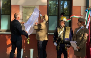 Emléktáblát avattak Noszlopy Gáspár emlékére