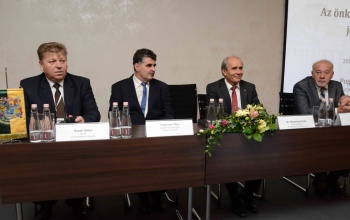 Sikeres volt a polgármesterek és jegyzők tanácskozása
