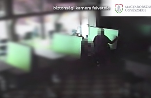 Volt párját bántalmazta egy férfi Siófokon - VIDEÓ