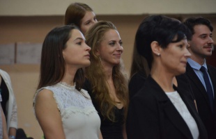 Több száz friss diplomást köszöntöttek Kaposváron