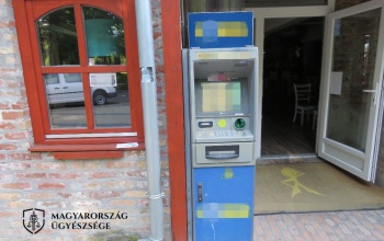 Csalinak bedobták az élettársaikat, hogy pénzt csaljanak ki egy férfiből