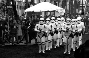 Két rekordot máris megdöntött a Star Wars 7