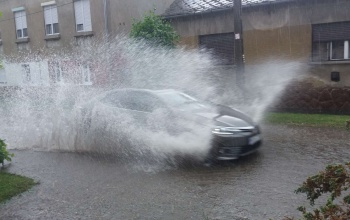 Felhőszakadás, zivatar és hőség miatt adtak ki figyelmeztetést Somogyra is
