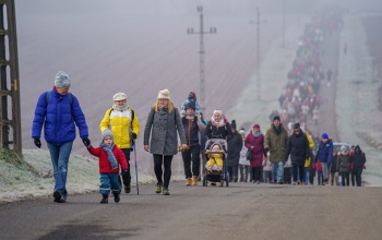 Mintegy 1300-an gyalogoltak ki a kaposfüredi szőlőhegyre