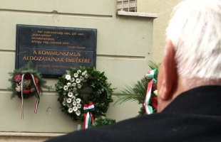 Kötelességünk emlékezni minden nap