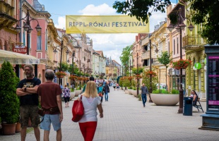 Egy csíkszeredai vándortárlat is megtekinthető a Rippl-Rónai Fesztiválon