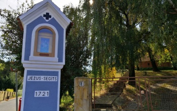 Újból a helyére került a Gugyuló Jézus-szobor