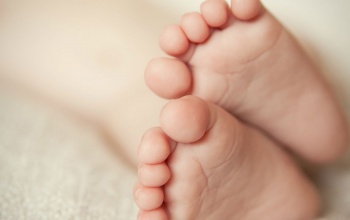 35 évre emelik a Babaváró hitel korhatárát: több ezer érdeklődő számára kedvező döntés született