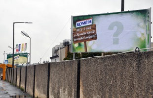 Új év, újabb rejtélyes plakát a Kométánál