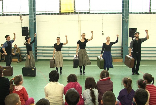 Roppantós Táncegyüttes