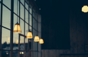 Védjük a környezetet az energiatakarékos izzókkal!