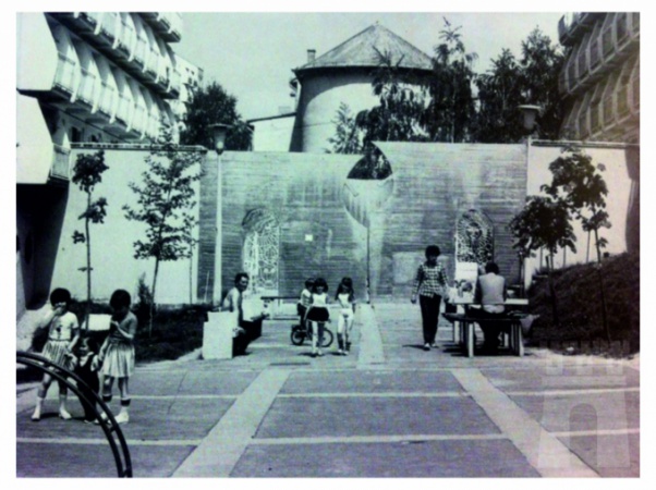 A Szent Margit-templom tömbbelsőjéről...