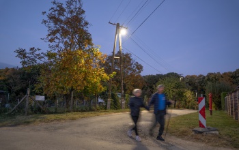 Fényárban a Zselic kertváros – már világítanak az új lámpák