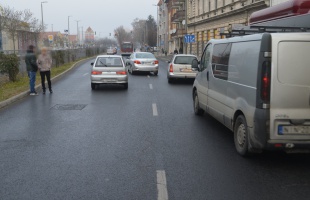 Balesetet okozott, elhajtott, keresi a rendőrség