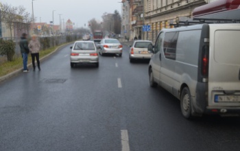 Balesetet okozott, elhajtott, keresi a rendőrség