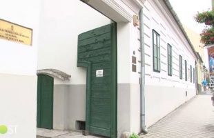 Különleges Vaszary képek az emlékházban