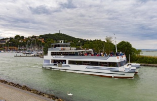 Elindult a 175. hajózási szezon a Balatonnál