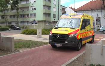 Külön bejáratot kaptak a mentők a kaposvári kórháznál
