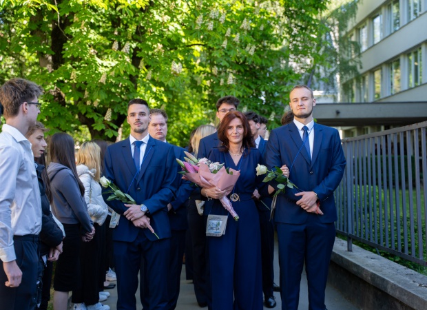 Elballagtak a Közgaz végzősei