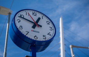 Vasárnap óraátállítás!