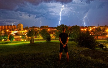 Zivatarra, felhőszakadásra is figyelmeztet a meteorológia