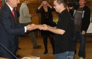 230 ezer állampolgársági kérelem érkezett