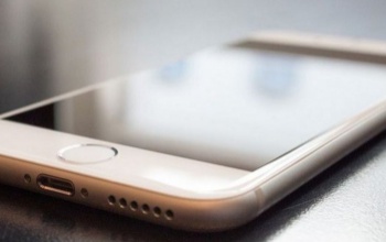 Mobiltelefonokat lopott a kórházból