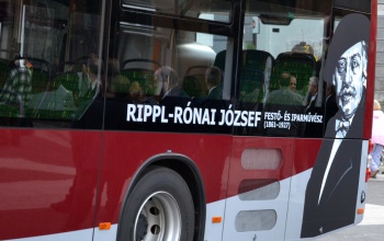Buszos arcképek: a „kukoricás” stílus megalkotója