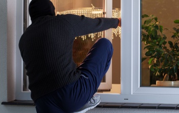 Nyíregyházától Sopronig törte fel az ingatlanokat az utazó tolvaj