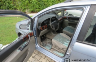Többször lopott egy kaposvári áruházból, majd megrongált egy parkoló autót a fiatal lány
