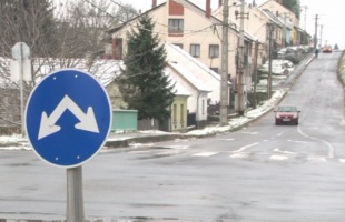Új jelzőlámpás csomópont épül
