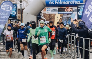 Több mint ötezren futottak a hétvégén a Balatonnál