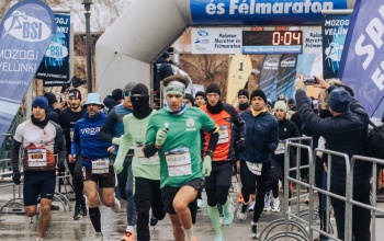 Több mint ötezren futottak a hétvégén a Balatonnál