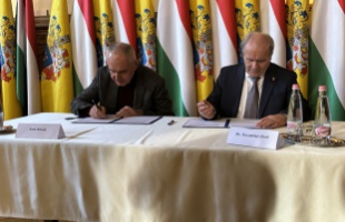 Közös fellépés a kaposváriak egészségéért: együttműködési megállapodást írt alá a város és a kormányhivatal