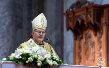 Erdő Péter levélben köszöntötte XIV. Leó pápát 70. születésnapja alkalmából